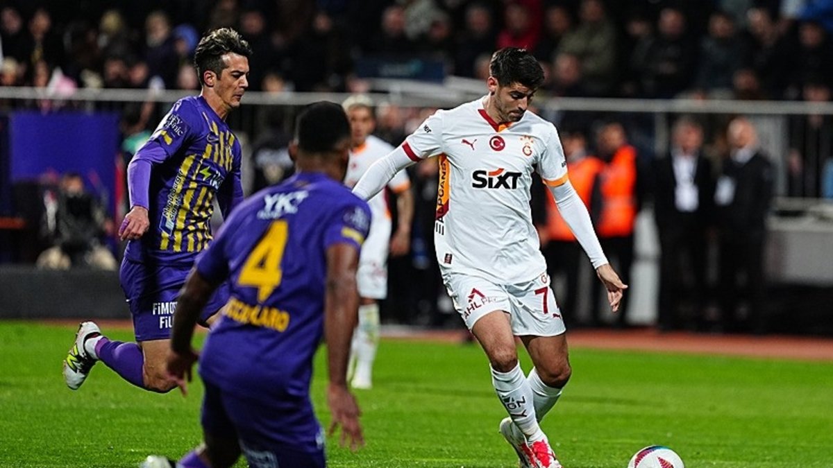  Galatasaray'da mutluyum!