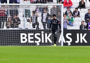 Tolga Zengin'e tribünlerden tepki