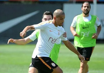 Feghouli’ye Sneijder tarifesi