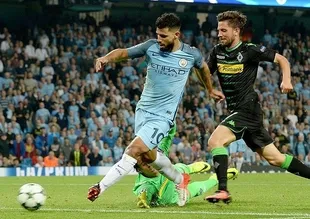 Manchester City'li Agüero'ya 4 maç ceza