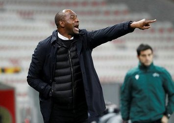 Crystal Palace Vieira'ya emanet!