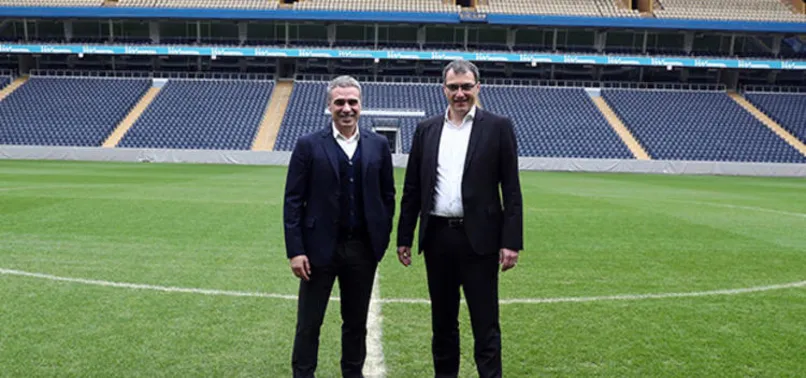 Yanal kalmalı Comolli gitmeli