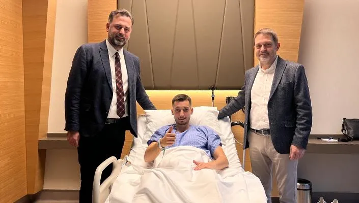 Beşiktaş'ta Tayyip Talha Sanuç ameliyat edildi - 1
