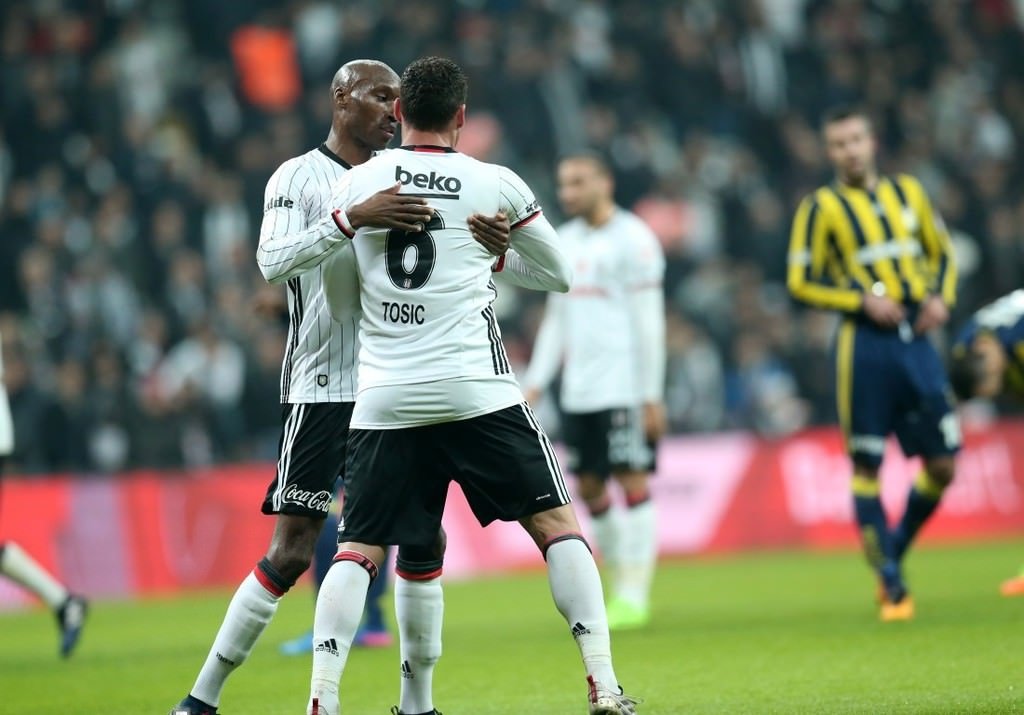 Robin van Persie’ye dava açıldı