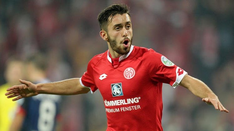 Ali Koç Dünya Kupası kaldıran golcüyü getiriyor