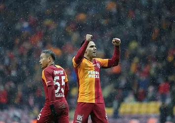 Galatasaray'da Falcao: Çıkışımız sürecek