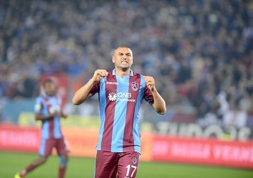 Burak Yılmaz'dan taraftarlara çok sert tepki!