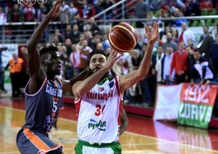 Pınar Karşıyaka evinde Le Mans'a kaybetti