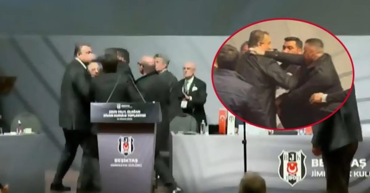 Beşiktaş Divan Kurulu Toplantısı'nda yumruklu kavga!