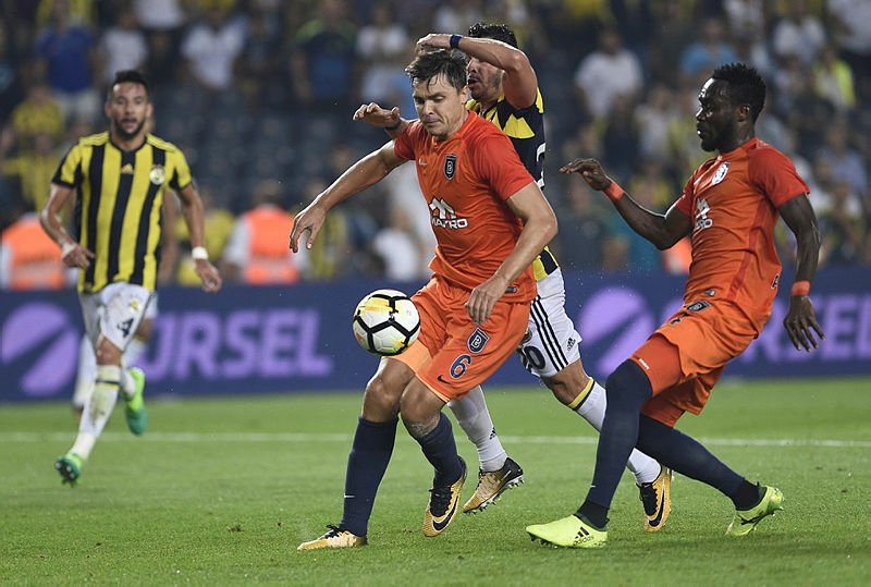 Zirvede dev maç: Başakşehir-Fenerbahçe