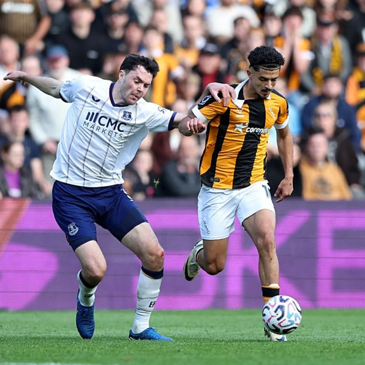 Hull City ve Everton sahadan 1'er puanla ayrıldı