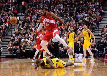 Toronto Raptors rakip tanımıyor