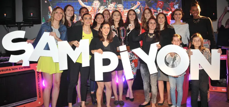 VitrA şampiyonluğu doyasıya kutladı