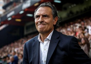 Prandelli kovuldu!