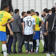 Son dakika spor haberi: Brezilya - Arjantin maçında ilginç olay! Karşılaşmayı durdurdular...