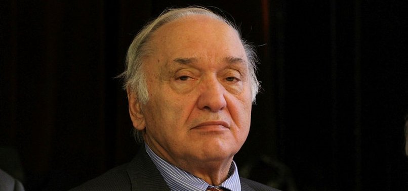 G.Saray'ı mahkemeye veren kişi başkan adayı olamaz!