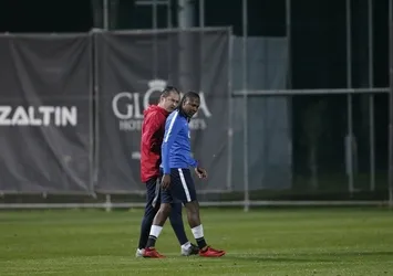 Rodallega antrenmanı tamamlayamadı