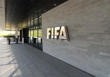FIFA'dan Türk kulüplerine transfer yasağı!