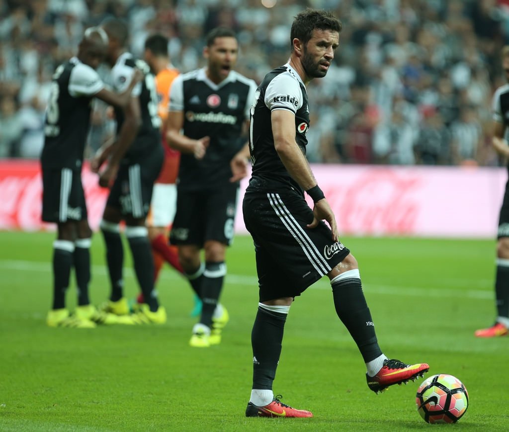 Beşiktaş’ta Gökhan Gönül şoku