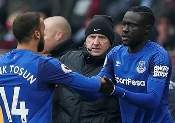 Oumar Niasse'den Cenk Tosun'a övgü