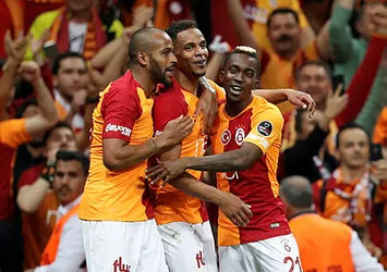 G.Saray ayrılığı KAP'a bildirdi