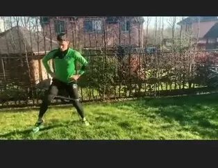 Berke Özer çalışmalarını annesiyle sürdürüyor
