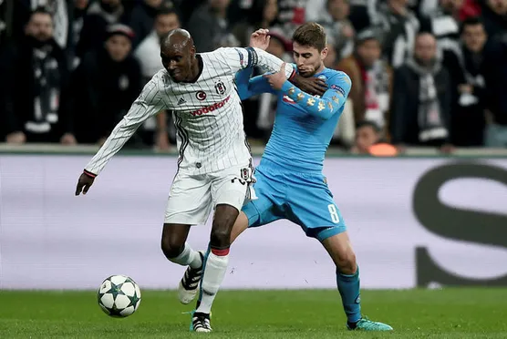 Beşiktaş'tan Atiba kararı