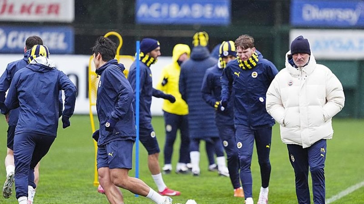 FENERBAHÇE HABERİ | Jose Mourinho onlara diş geçiremedi! İlk 6'daki rakiplerine karşı... FENERBAHÇE HABERİ | Jose Mourinho onlara diş geçiremedi! İlk 6'daki rakiplerine karşı...