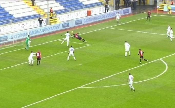 Süper Lig’e hakem hataları damga vurdu