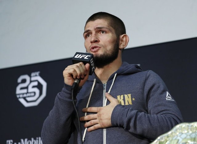 Dünya Khabib Nurmagomedov’u konuşuyor