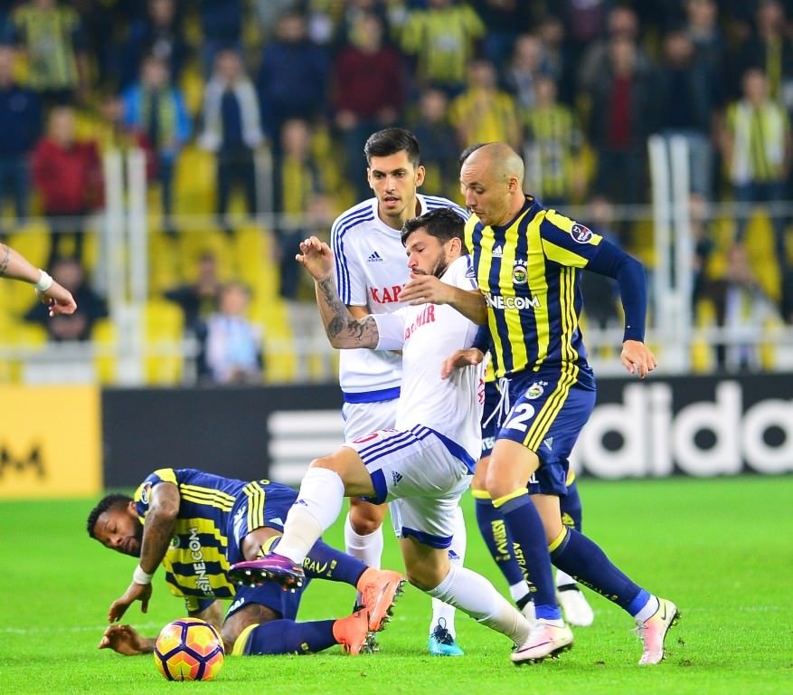 Fenerbahçe’nin 10 numarası Aatif Chahechou