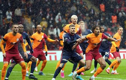 Galatasaray Trabzonspor maçında VAR sonrası penaltı kazandı!