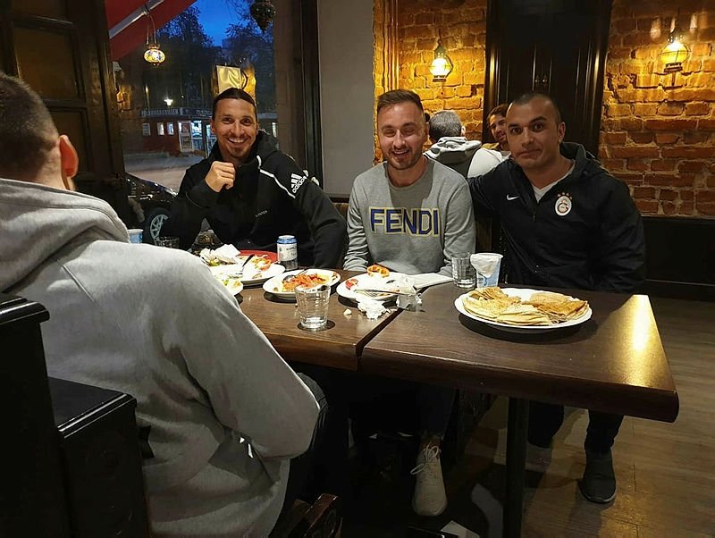 Ibrahimovic Iftar Sofrasinda Aspor