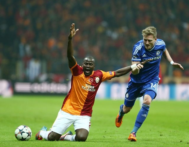 Eboue yaşadığı dramı anlattı: Futbol nankör, hiç arkadaşım kalmadı