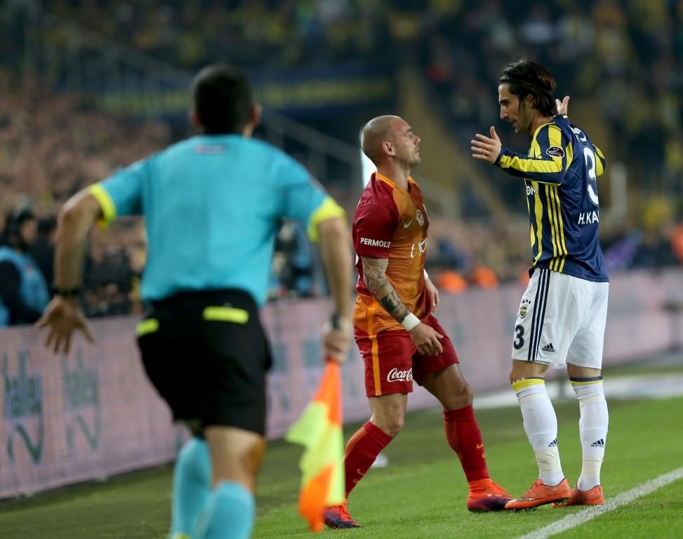 Fenerbahçe-Galatasaray karşılaşmasından kareler