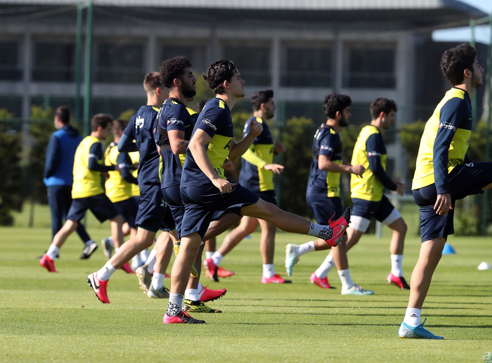 Fenerbahçe’den 9 maddelik önlem! Yeni tip corona virüsü Covid-19 sonrası harekete geçildi