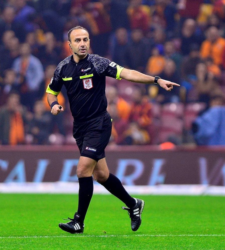 Hakemlerin asıl meslekleri şaşırttı