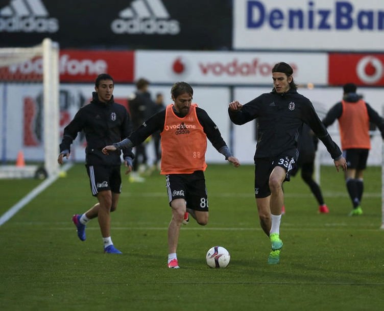 Caner Erkin’den flaş talep