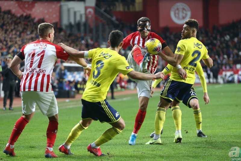 Spor yazarları Fraport TAV Antalyaspor-Fenerbahçe maçını değerlendirdi!