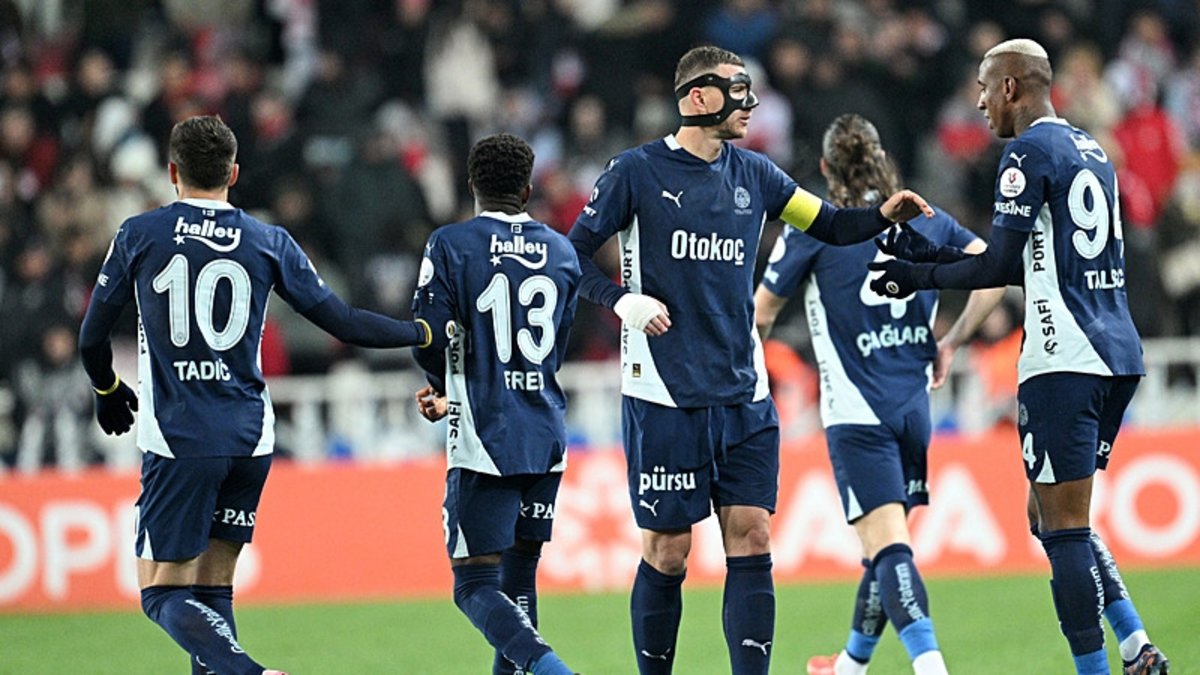 Spor yazarları Net Global Sivasspor - Fenerbahçe maçını yorumladı! Spor yazarları Net Global Sivasspor - Fenerbahçe maçını yorumladı!