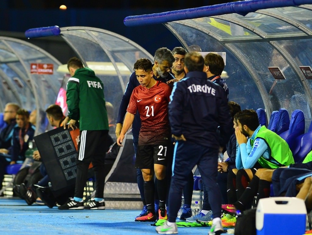 Emre Mor’dan Terim’e tepki