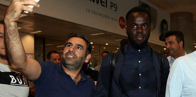 Dünyaca ünlü futbolcu Cheick Tiote  hayatını kaybetti