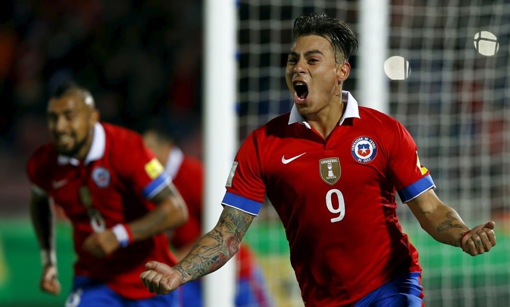 Galatasaray’a Vargas müjdesi!
