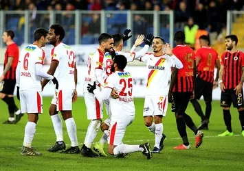 Göztepe’de hedef 2’de 2