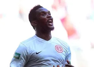 Samuel Eto'o'dan Ali Şafak Öztürk'e cevap