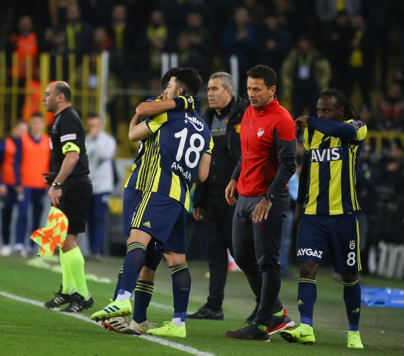Ersun Yanal’dan 11’de revizyon!