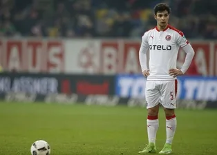 Kaan Ayhan, 4 Büyükler'in hedefinde