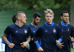 Sevilla bırakmıyor!