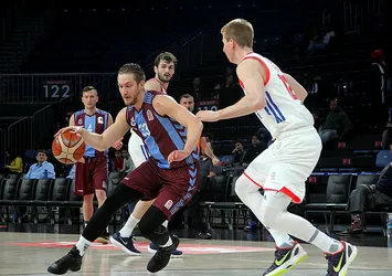 Anadolu Efes'ten 14. galibiyet