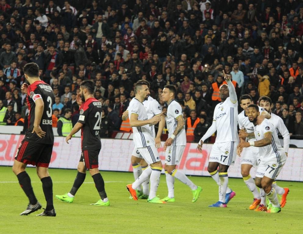 Gaziantepspor-Fenerbahçe karşılaşmasından kareler